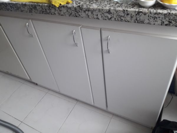 Bağcılar yenimahalle mutfak dolabı kapak tamiri