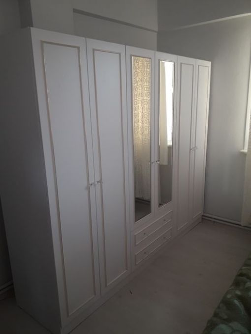 Avcılar Ambarlı Mahallesi 6 kapılı elbise dolabı montaj işlemi