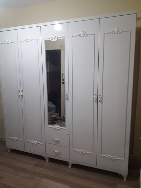 Bağcılar 100. Yıl mahallesi gardırop montaj hizmeti