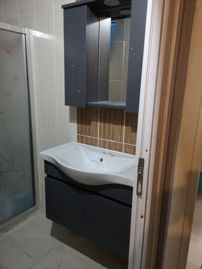 15 Temmuz mahallesinde banyo dolabı montaj hizmeti esenler