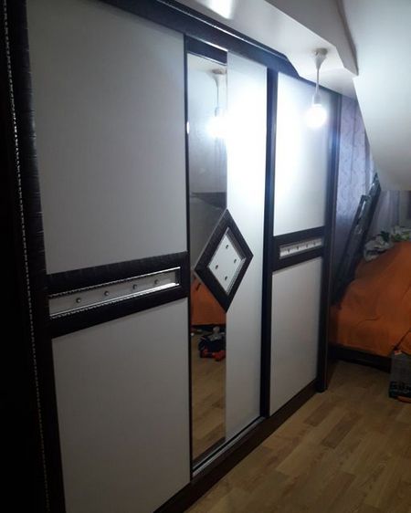 Esenler Mahallelerine Marangoz Hizmeti ray değişimi