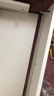 Esenyurt Mehterçeşme Mahallesinde şifonyer çekmece tamiri yapılırken 