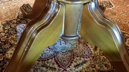 Esenyurt Orhan Gazi Mahallesi yemek masası ayağı tamir işlemi