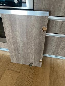 Esenyurt Örnek Mahallesi mutfak dolabı kapak menteşe tamir işlemi