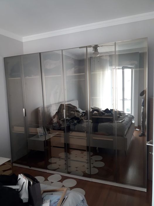 Küçükçekmece Halkalı Merkez mahallesi 6 kapılı gardırop montaj işlemi yapıldı