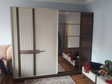 Küçükçekmece ray kapaklı elbise dolabı tamir işlemi