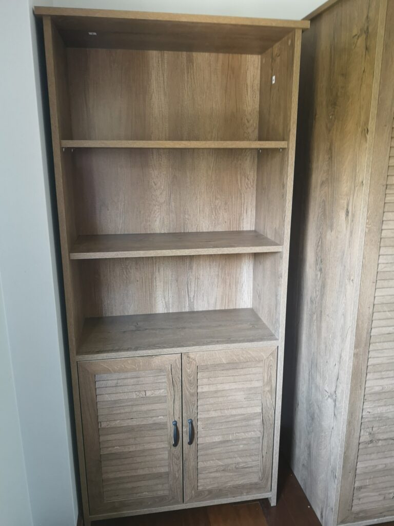 Küçükçekmece Sefaköy mahallesi kitaplık montaj işlemi