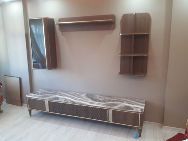 Bakırköyde vitrin montaj işlemi yapıldı.