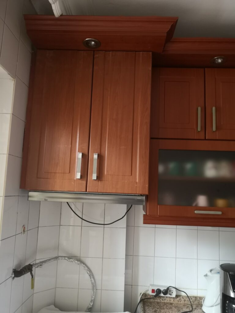 Bahçelievler Yenibosna mahallesinde aspiratör ocak ara mesafe yükseltme işlemi yapıldı.