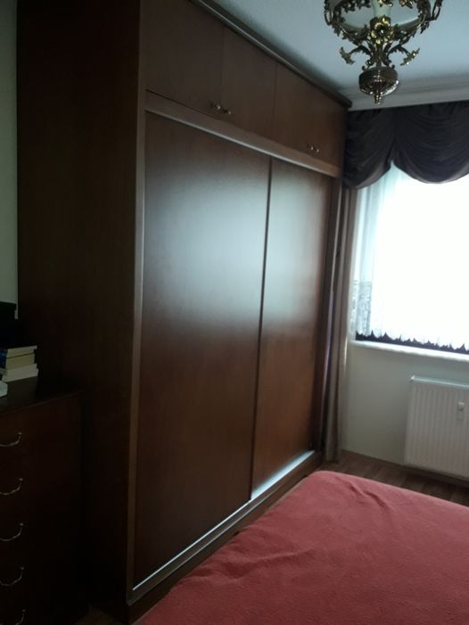 Bakırköy Ataköy mahallesi sürgülü ray kapaklı elbise dolabı tamir işlemi yapıldı