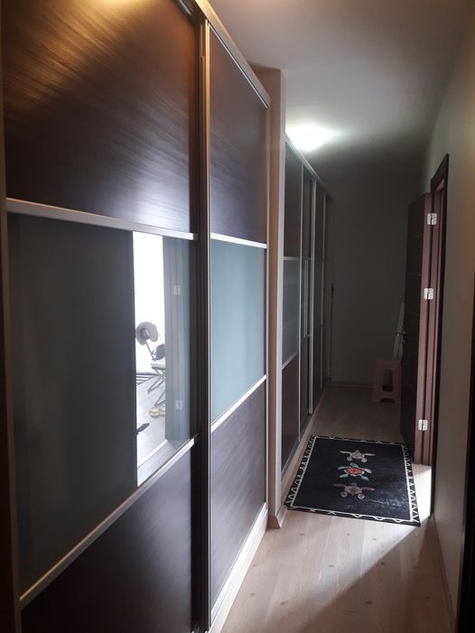 Bakırköy Cevizlik mahallesinde sürgülü ray kapaklı elbise dolabı tamir işlemi yapıldı teslim edildi