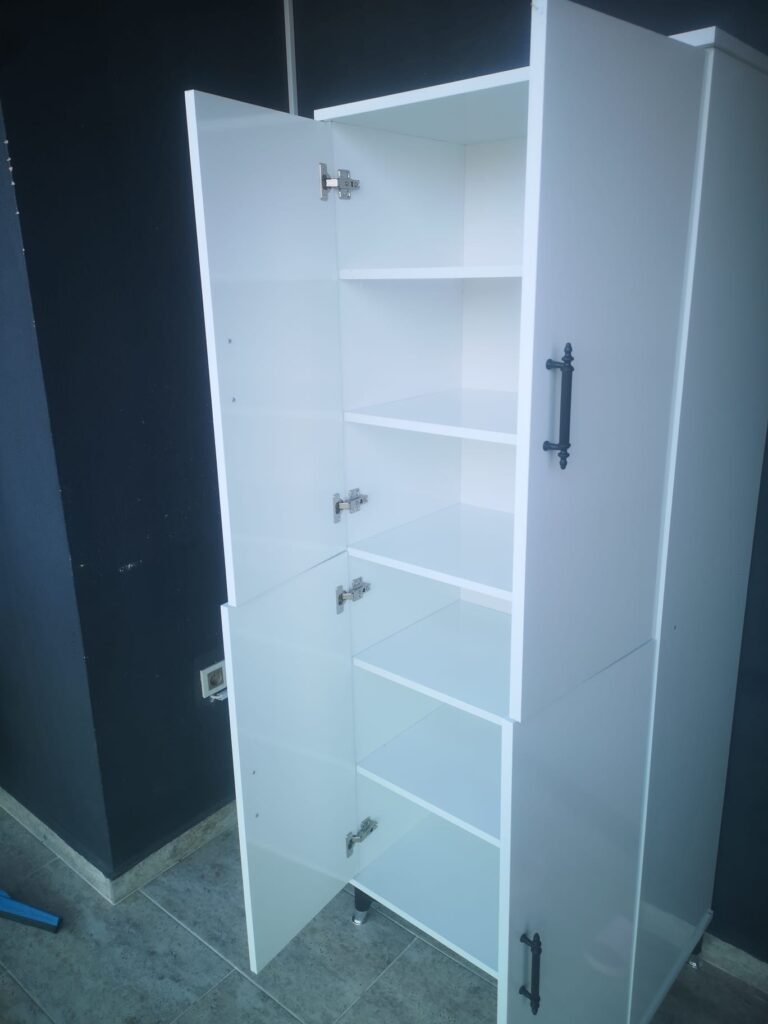 Beyoğlu Bedrettin Mahallesinde kiler dolabı montajı yapıldı