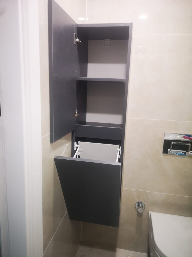 Beyoğlu Çatma Mescit Mahallesinde banyo dolabı montajı yapıldı