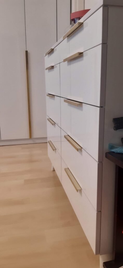 Küçükpiyale Mahallesinde mobilya montajı yapıldı