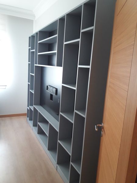 Büyükçekmece Mimar Sinan mhallesinde kitaplık montaj işlemi yapıldı