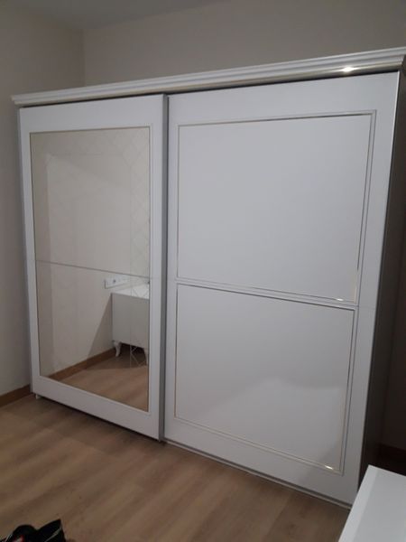 Büyükçekmece Sürgülü ray kapaklı elbise dolabı tamir işlemi