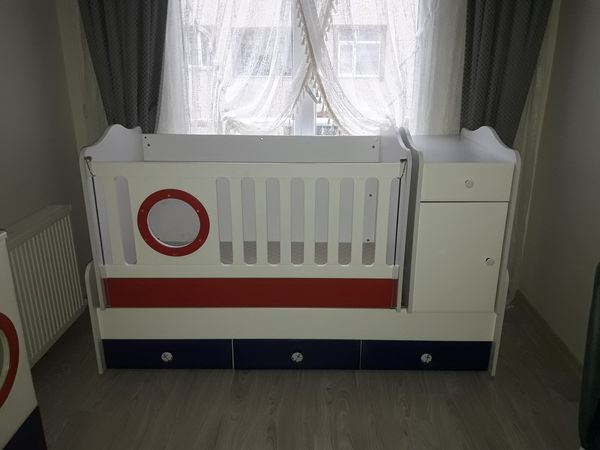 bayrampaşa kartaltepe mahallesinde çocuk odası beşik montajı yapıldı