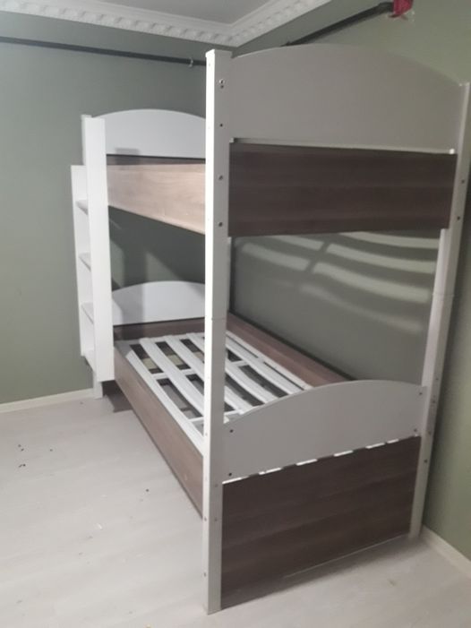 Bayrampaşa Muratpaşa mahallesinde ranza montaj işlemi yapıldı