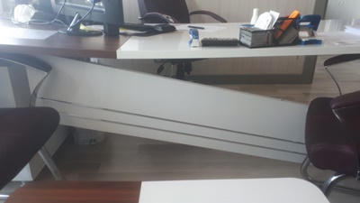 Reşitpaşa Mahallesinde ofis masası tamiri yapıldı